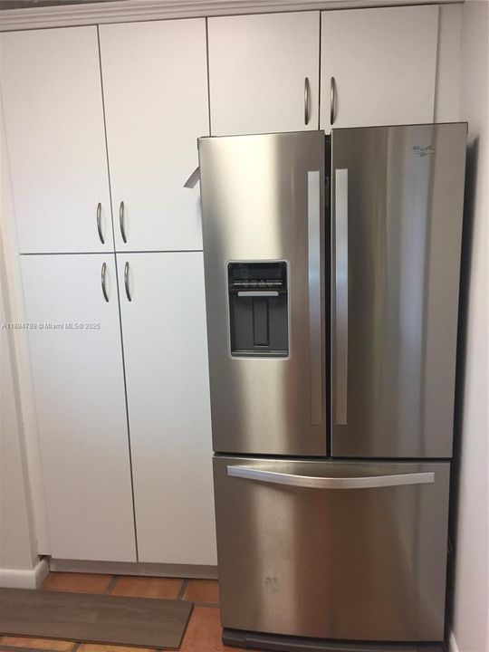 Very large pantry with plenty of space.