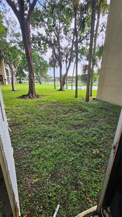 Active With Contract: $92,500 (1 beds, 1 baths, 721 Square Feet)