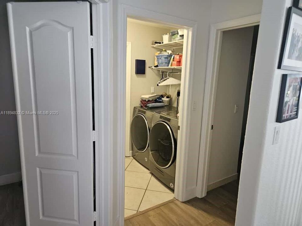 待售: $709,900 (3 贝兹, 3 浴室, 1863 平方英尺)