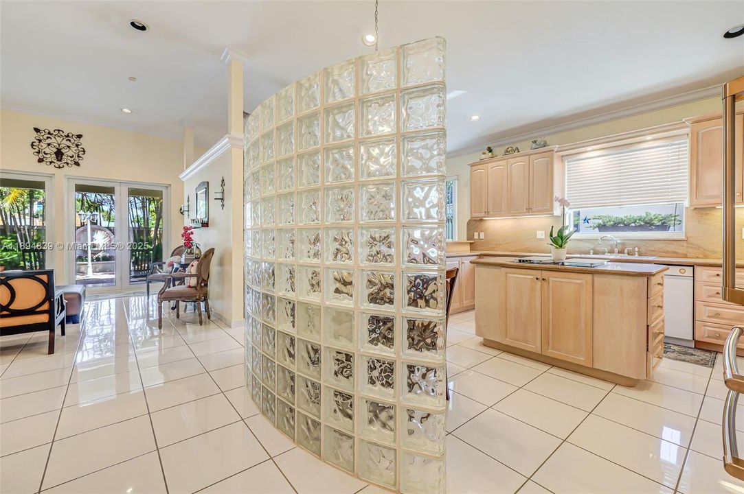 Active With Contract: $1,088,900 (4 beds, 3 baths, 2484 Square Feet)