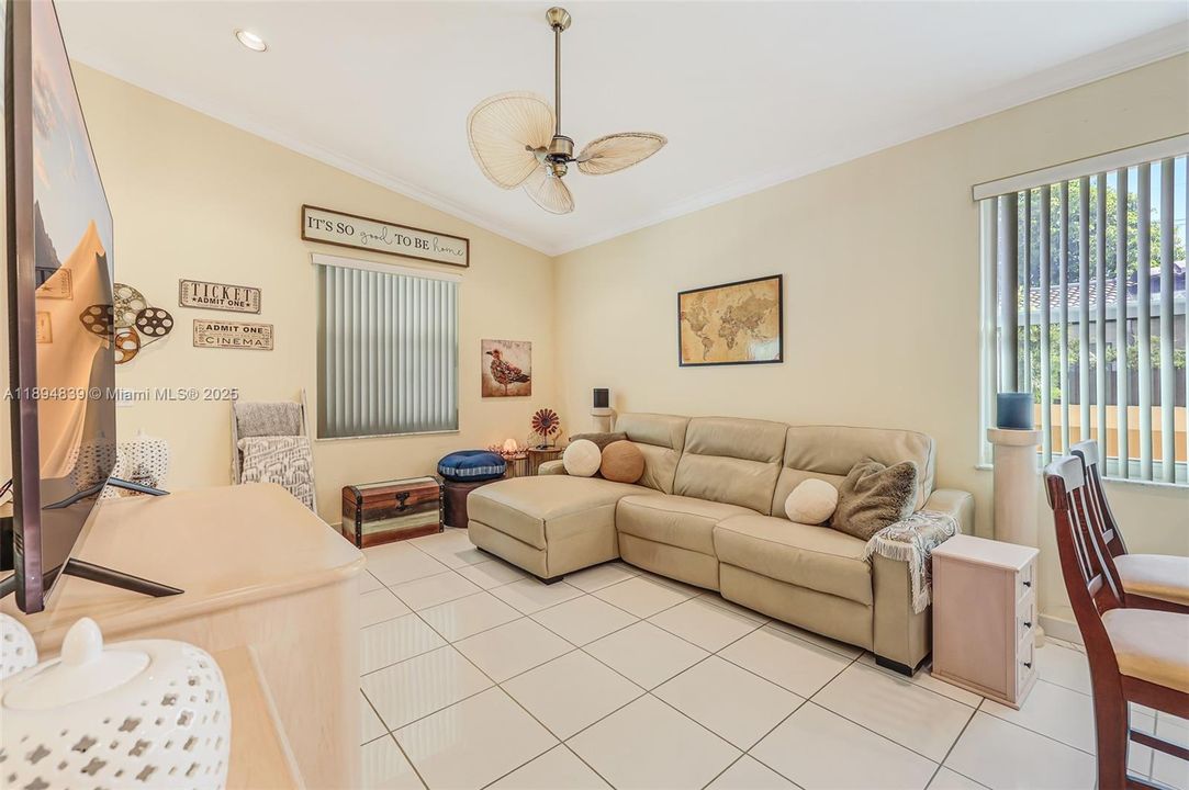 Active With Contract: $1,088,900 (4 beds, 3 baths, 2484 Square Feet)