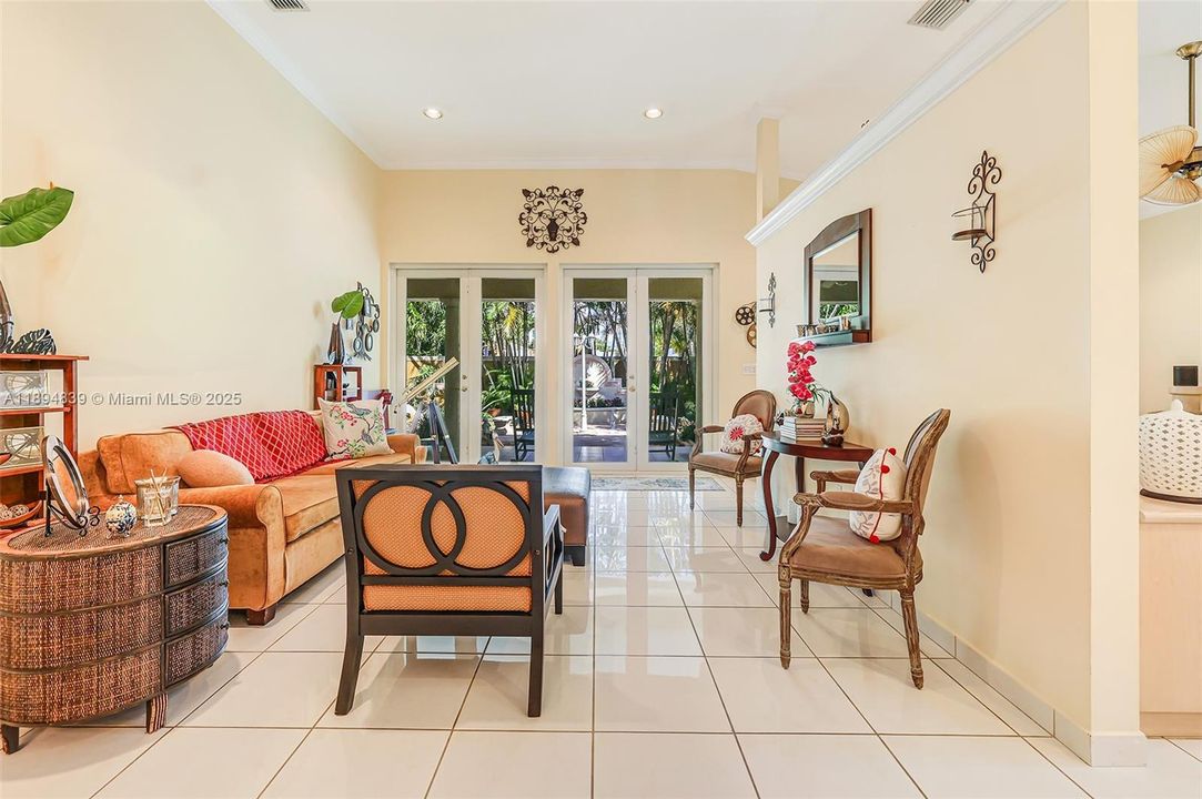 Active With Contract: $1,088,900 (4 beds, 3 baths, 2484 Square Feet)