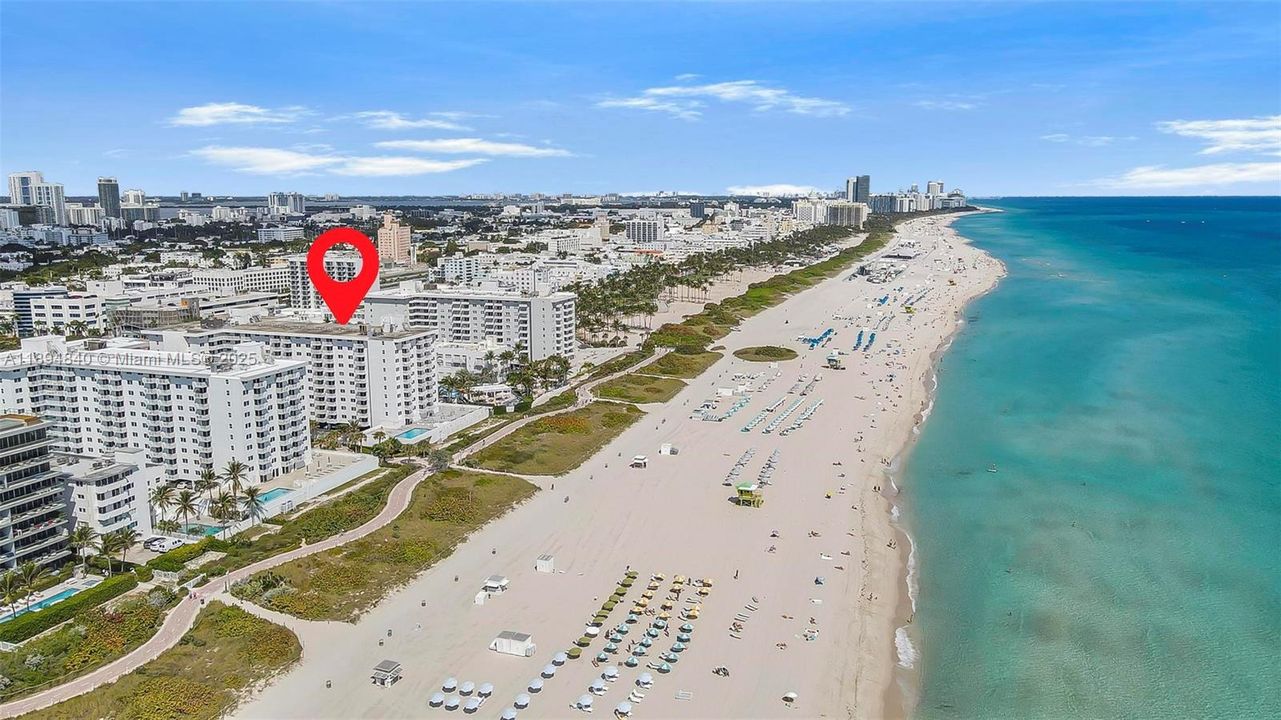 Active With Contract: $3,800 (1 beds, 1 baths, 654 Square Feet)