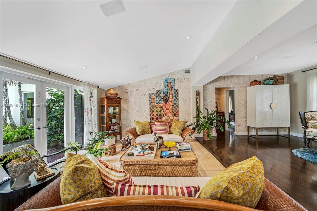 待售: $3,195,000 (4 贝兹, 3 浴室, 4328 平方英尺)