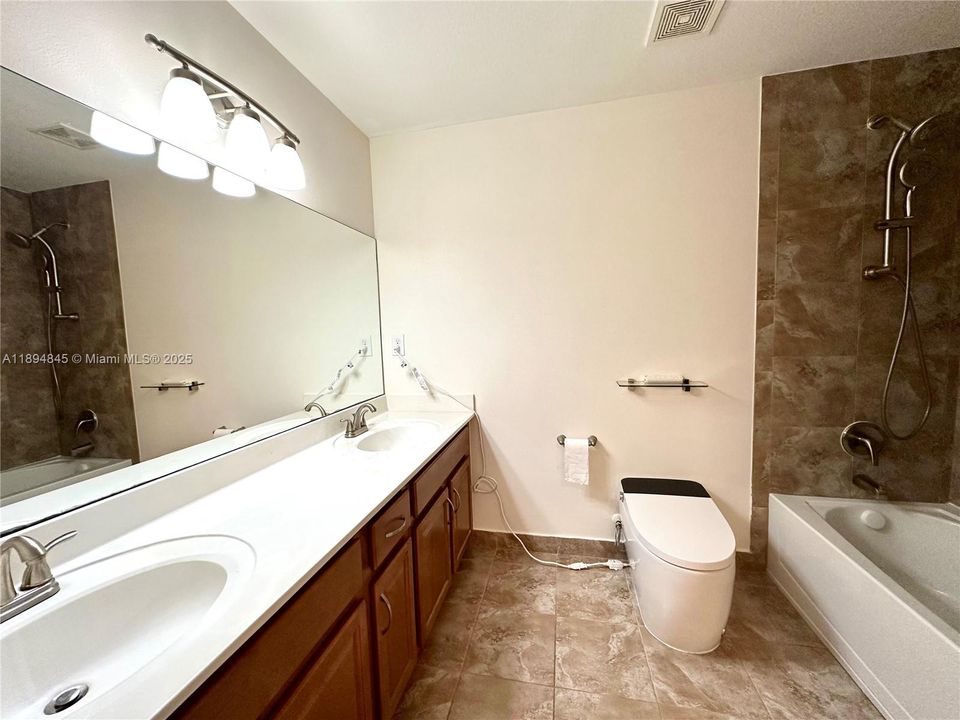 For Sale: $485,000 (3 beds, 2 baths, 1777 Square Feet)