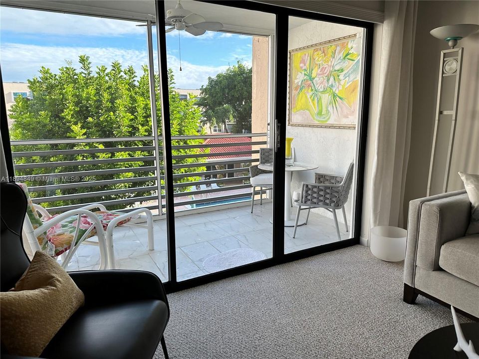 Activo con contrato: $3,650 (1 camas, 1 baños, 850 Pies cuadrados)