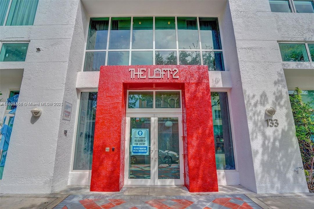 Recently Sold: $539,000 (2 beds, 2 baths, 1041 Square Feet)