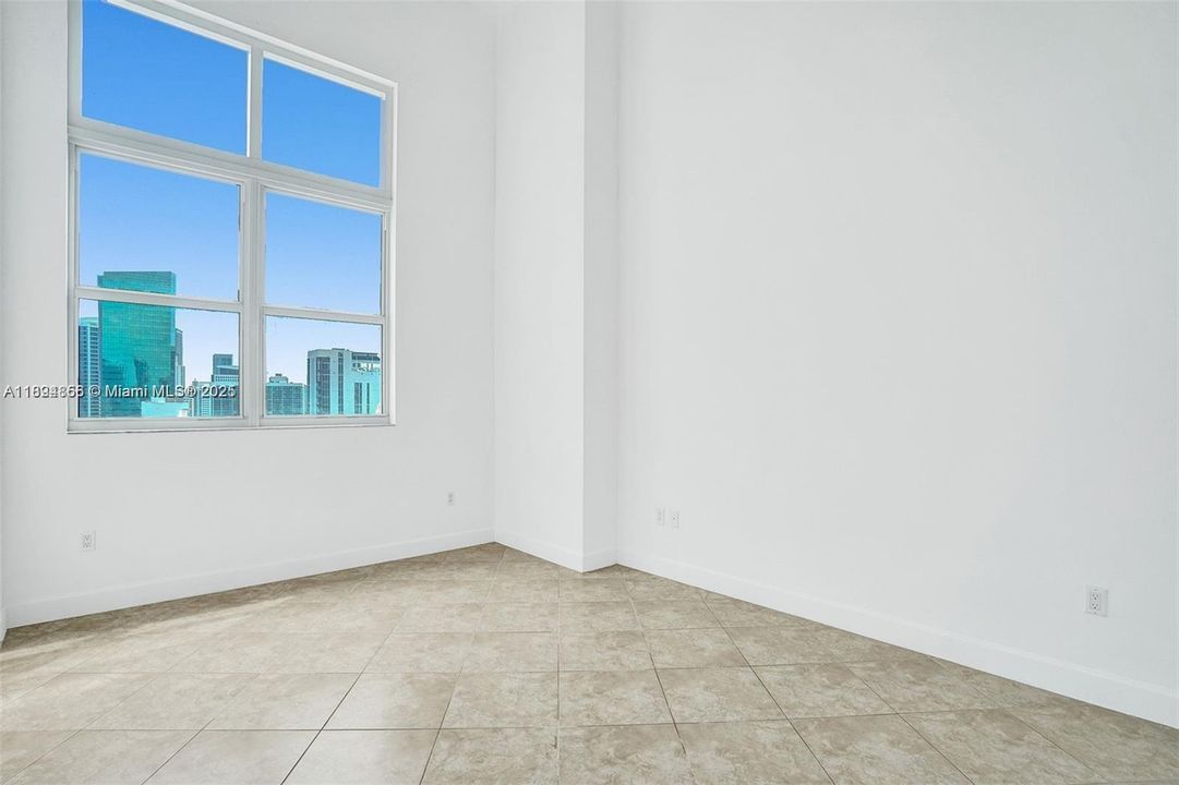 Recently Sold: $539,000 (2 beds, 2 baths, 1041 Square Feet)