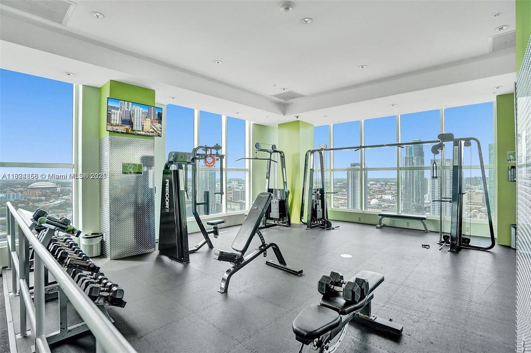 Recently Sold: $539,000 (2 beds, 2 baths, 1041 Square Feet)