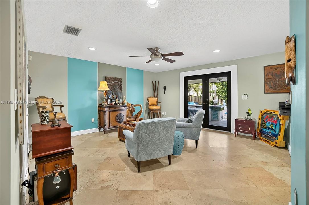 Active With Contract: $789,000 (4 beds, 2 baths, 2098 Square Feet)