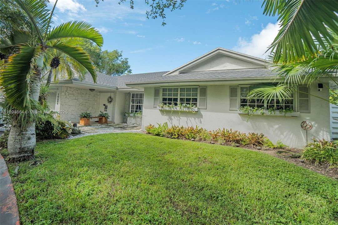 Active With Contract: $789,000 (4 beds, 2 baths, 2098 Square Feet)