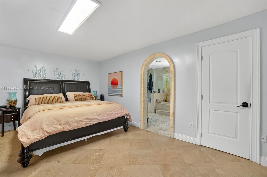 Active With Contract: $789,000 (4 beds, 2 baths, 2098 Square Feet)