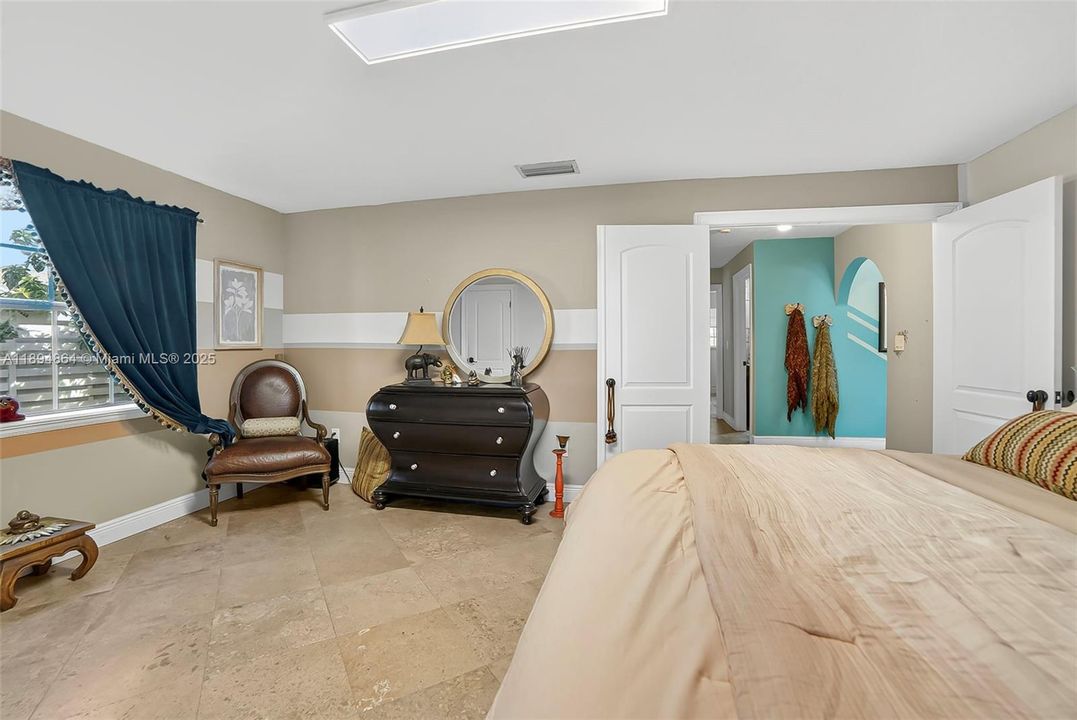 Active With Contract: $789,000 (4 beds, 2 baths, 2098 Square Feet)