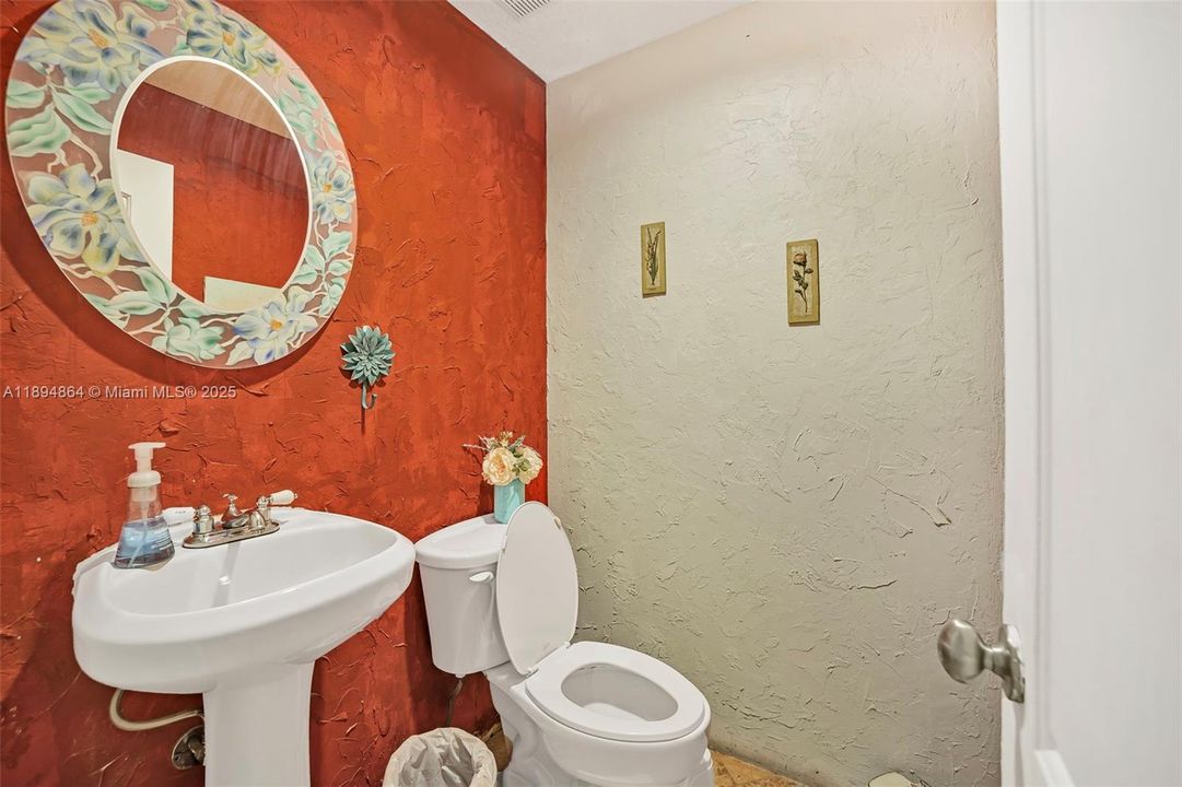 Active With Contract: $789,000 (4 beds, 2 baths, 2098 Square Feet)