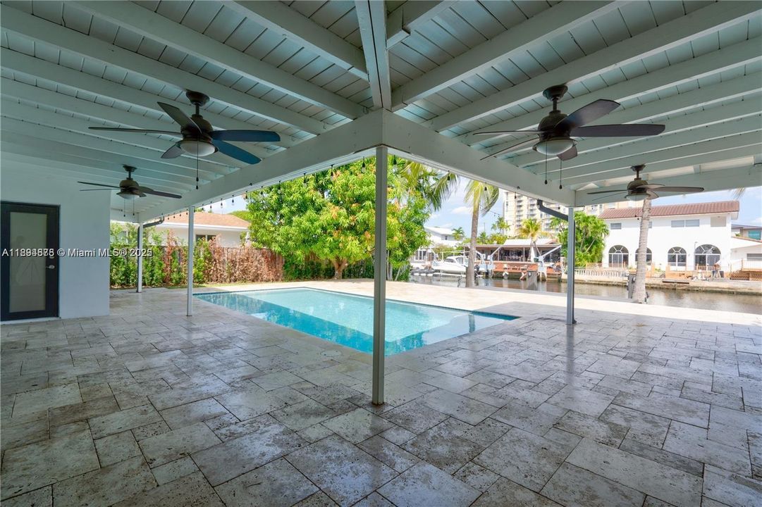 В аренду: $16,000 (4 спален, 3 ванн, 2470 Квадратных фут)