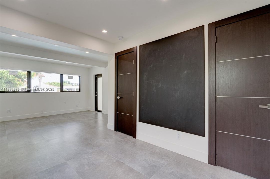 В аренду: $16,000 (4 спален, 3 ванн, 2470 Квадратных фут)