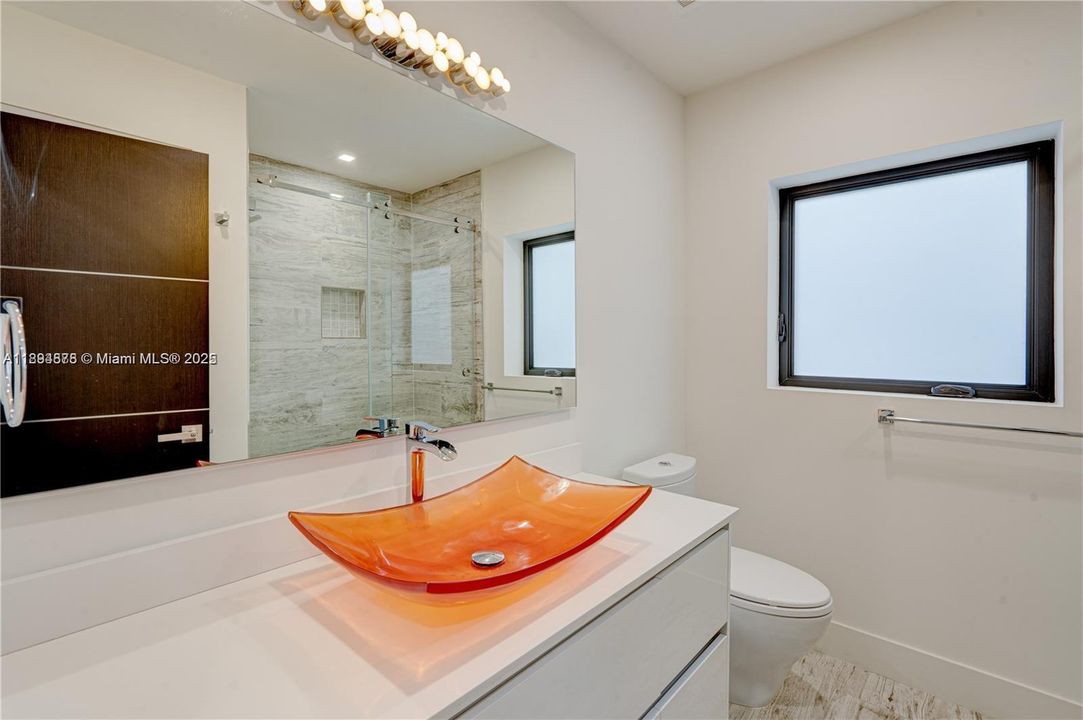 В аренду: $16,000 (4 спален, 3 ванн, 2470 Квадратных фут)