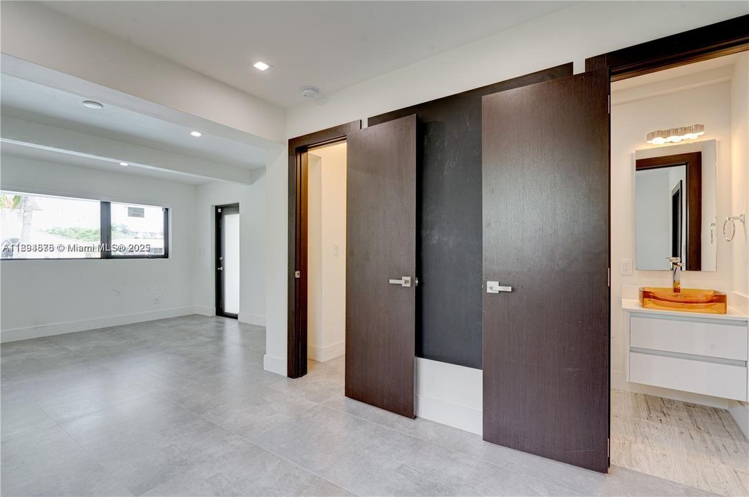 В аренду: $16,000 (4 спален, 3 ванн, 2470 Квадратных фут)