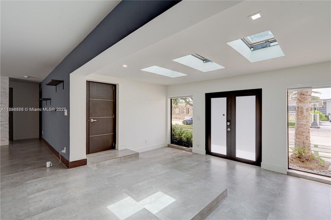 В аренду: $16,000 (4 спален, 3 ванн, 2470 Квадратных фут)