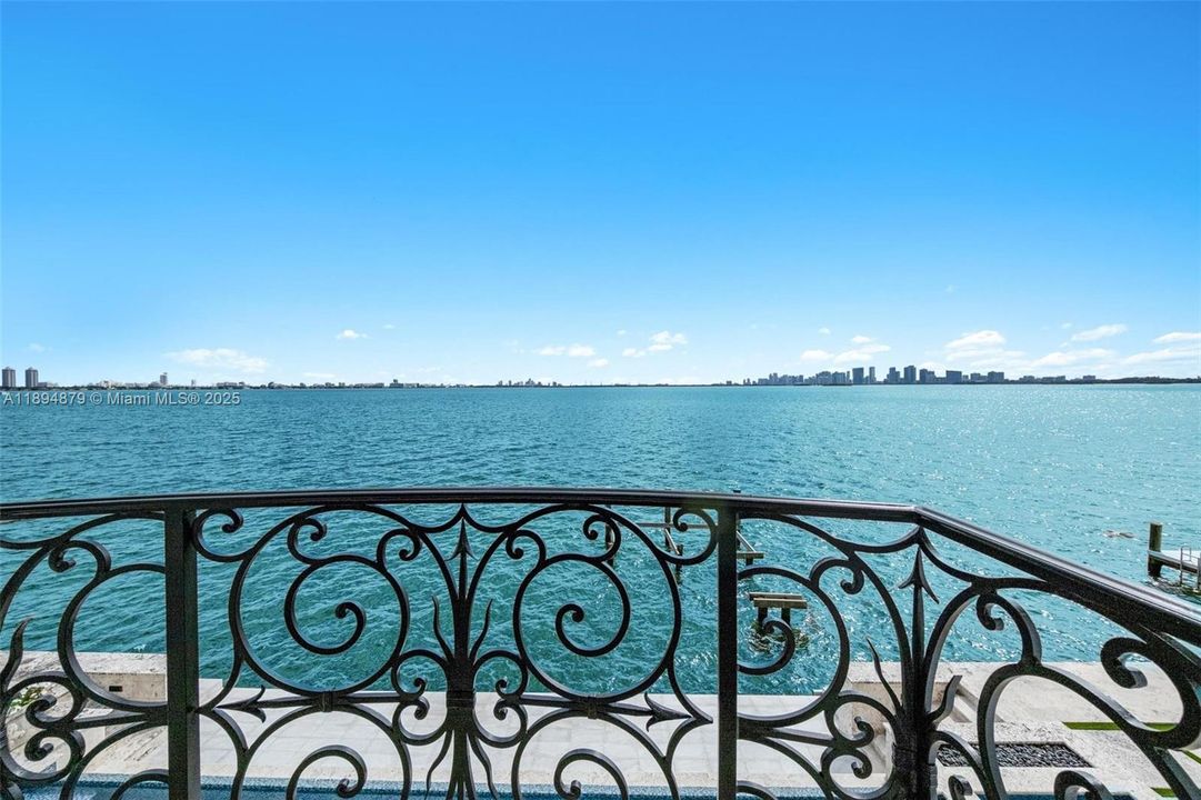 Bay-view bedroom balcony