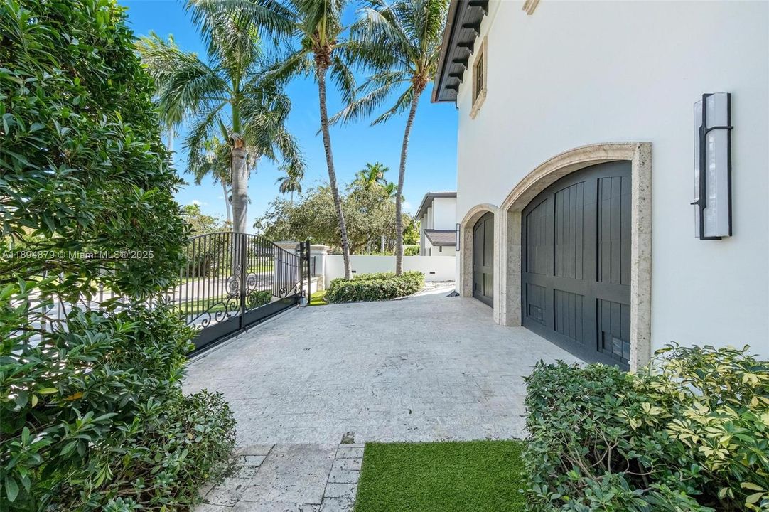 Extra gated driveway spaces