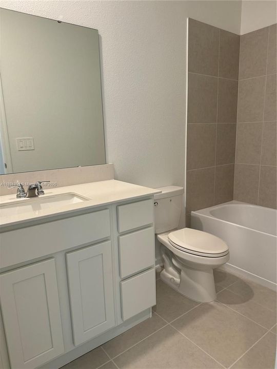 Recently Rented: $1,800 (3 beds, 2 baths, 1787 Square Feet)