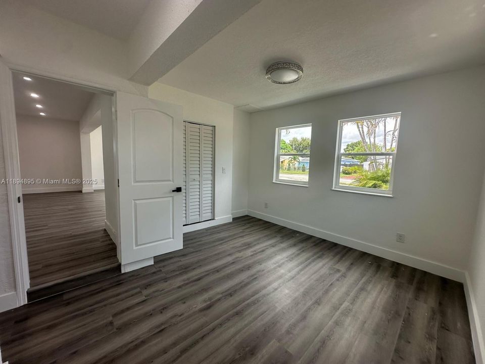 Active With Contract: $665,000 (4 beds, 3 baths, 1945 Square Feet)