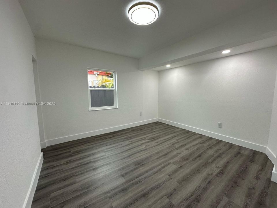 Active With Contract: $665,000 (4 beds, 3 baths, 1945 Square Feet)