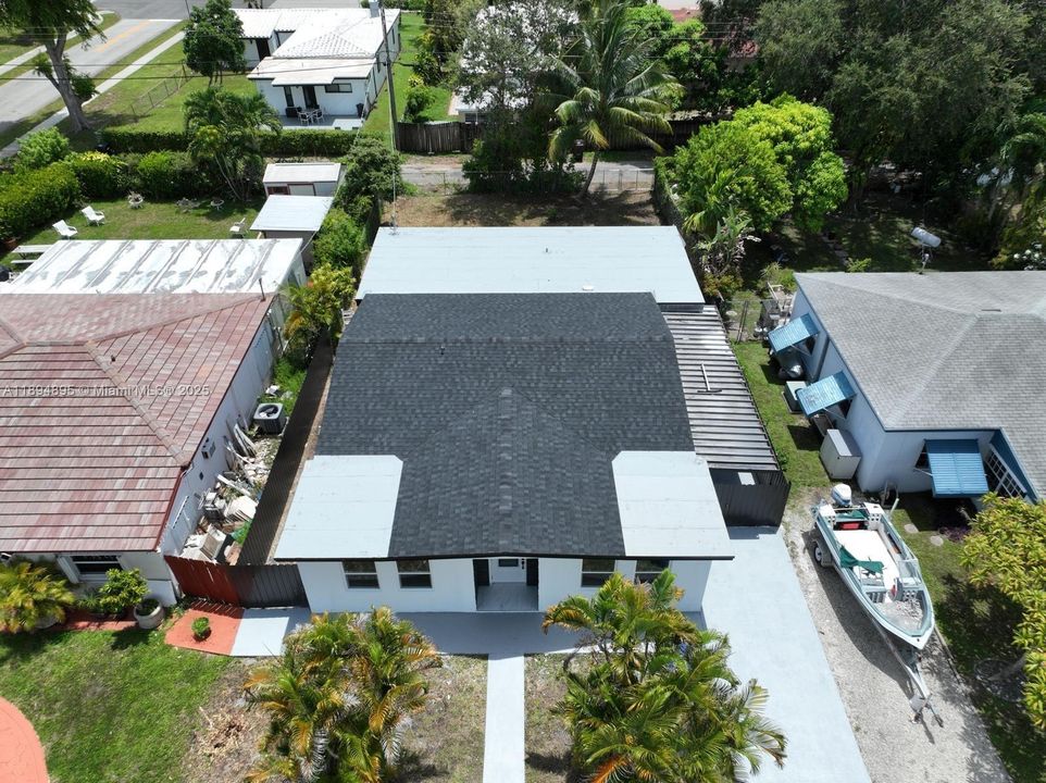 Active With Contract: $665,000 (4 beds, 3 baths, 1945 Square Feet)