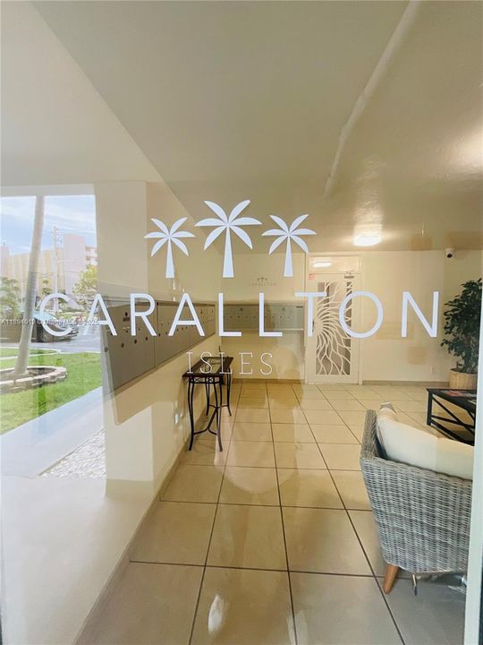 Active With Contract: $155,000 (1 beds, 1 baths, 650 Square Feet)