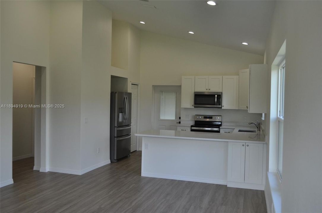 For Rent: $2,000 (2 beds, 2 baths, 0 Square Feet)