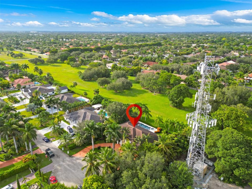 For Sale: $1,625,000 (4 beds, 3 baths, 3129 Square Feet)