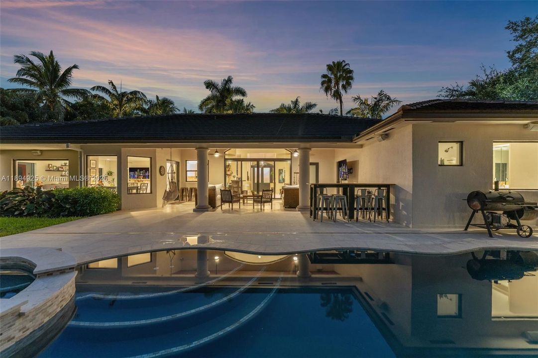 For Sale: $1,625,000 (4 beds, 3 baths, 3129 Square Feet)