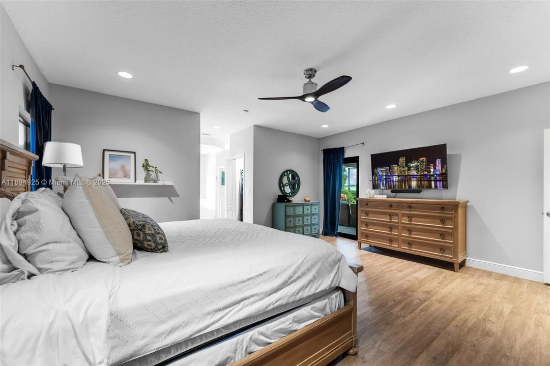 For Sale: $1,625,000 (4 beds, 3 baths, 3129 Square Feet)