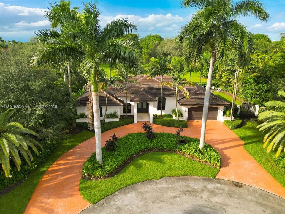 For Sale: $1,625,000 (4 beds, 3 baths, 3129 Square Feet)