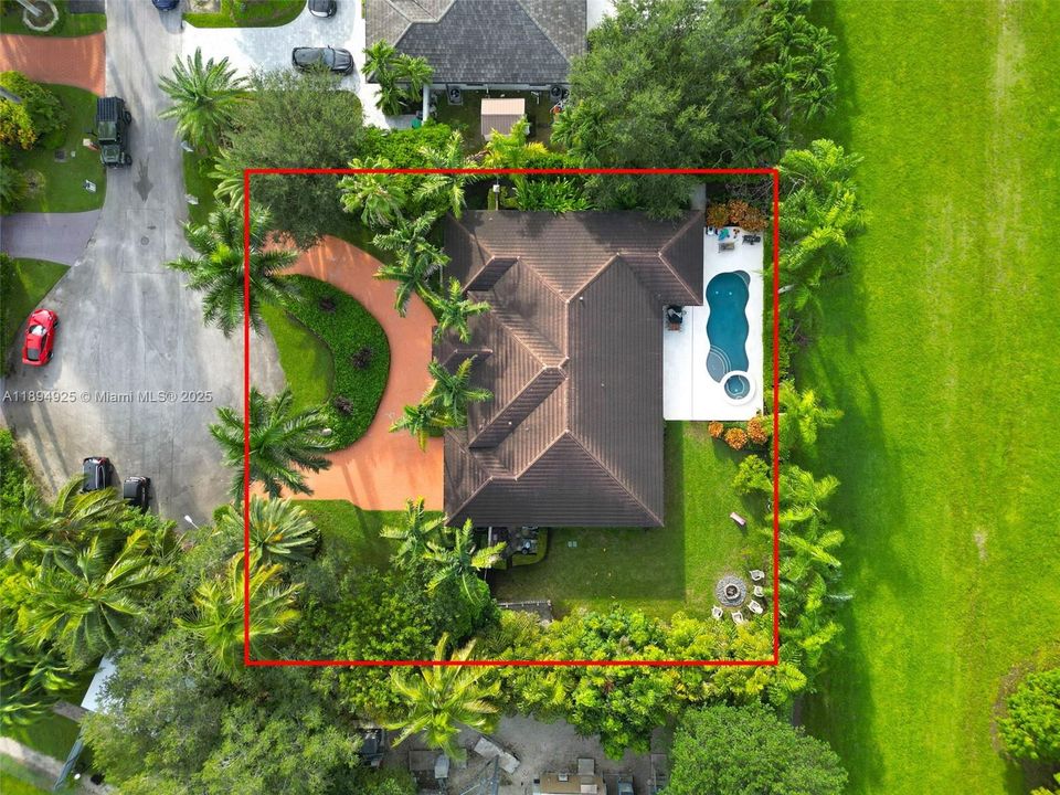 For Sale: $1,625,000 (4 beds, 3 baths, 3129 Square Feet)