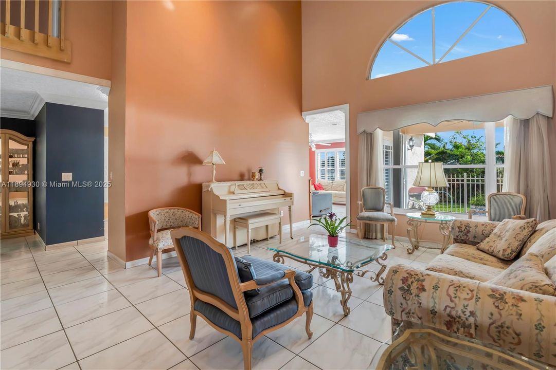 На продажу: $840,000 (4 спален, 2 ванн, 2463 Квадратных фут)