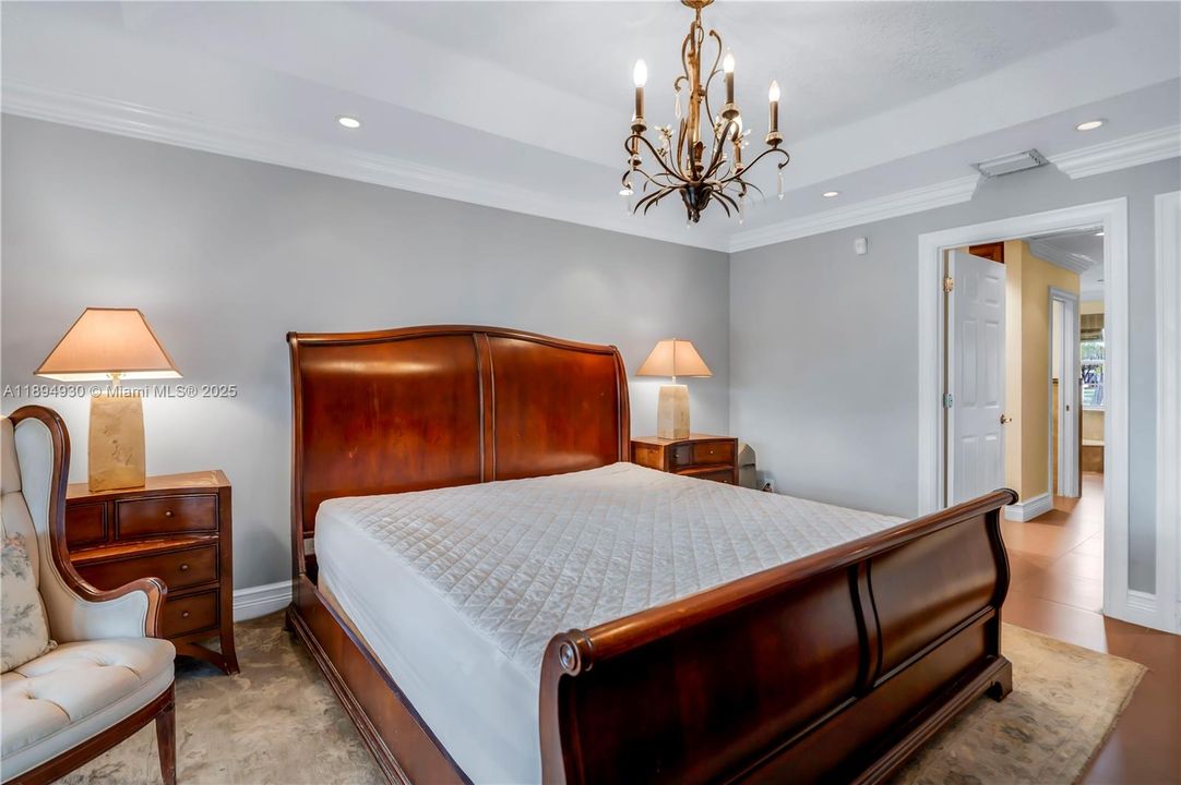 На продажу: $840,000 (4 спален, 2 ванн, 2463 Квадратных фут)