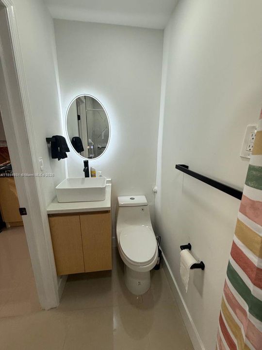 Recently Rented: $4,500 (3 beds, 2 baths, 2015 Square Feet)