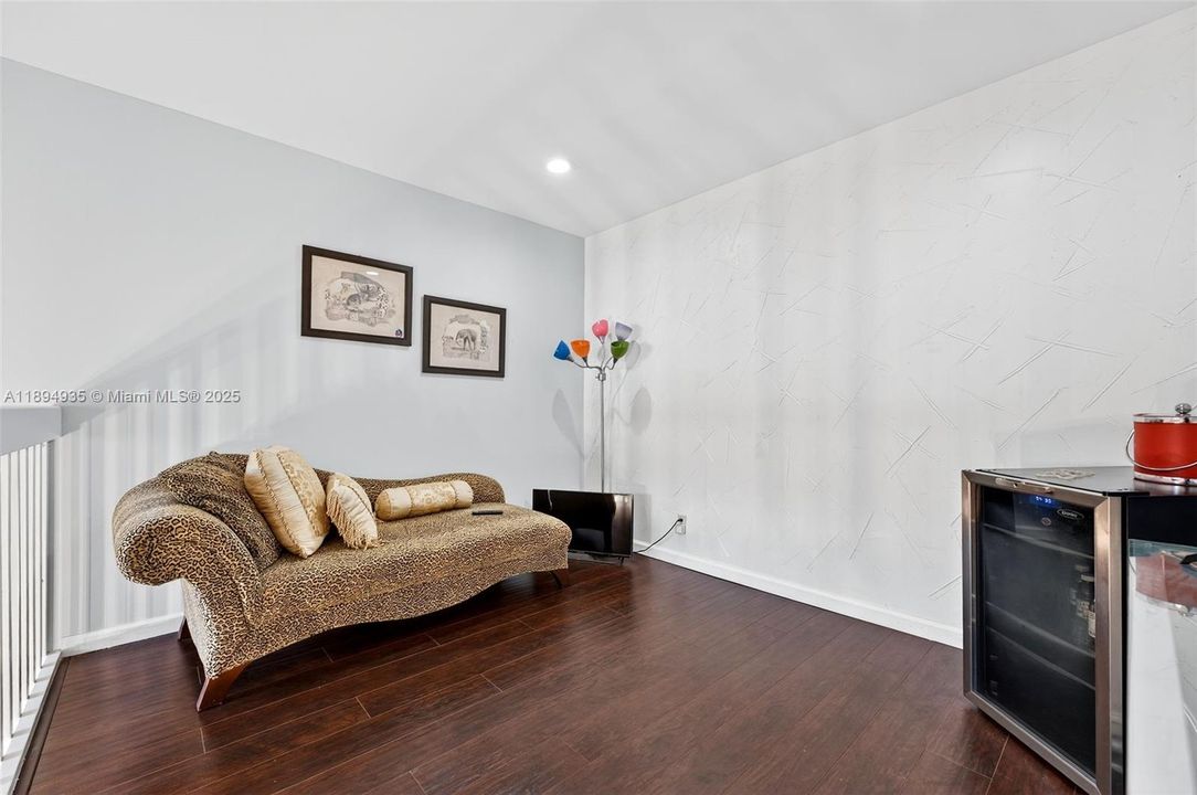 can easily convert to 4th bedroom