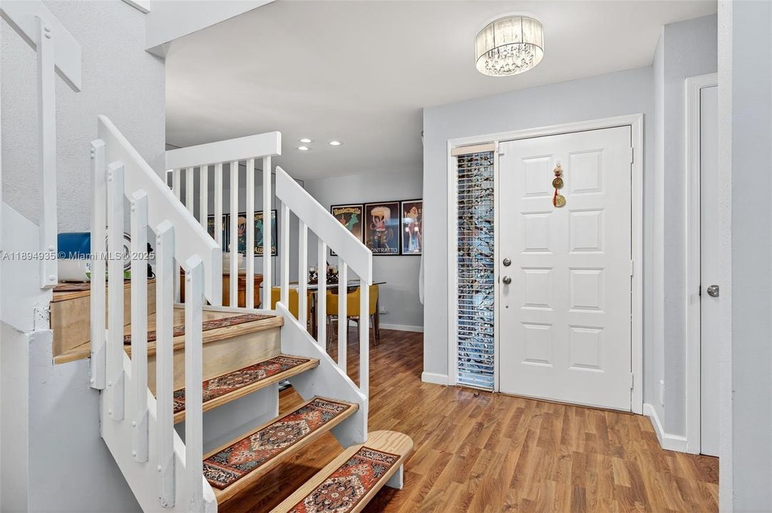 На продажу: $479,000 (4 спален, 2 ванн, 1690 Квадратных фут)