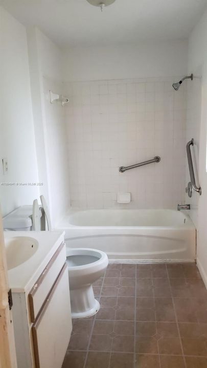 В аренду: $1,400 (3 спален, 1 ванн, 0 Квадратных фут)