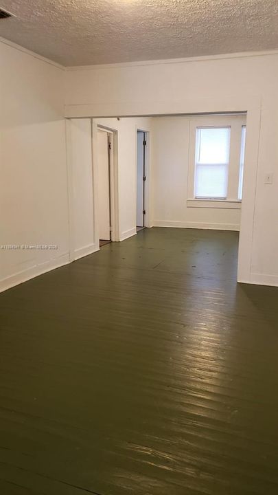 В аренду: $1,400 (3 спален, 1 ванн, 0 Квадратных фут)