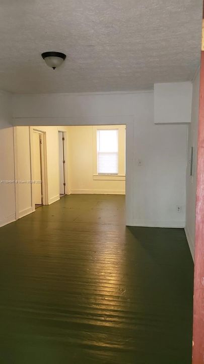 В аренду: $1,400 (3 спален, 1 ванн, 0 Квадратных фут)