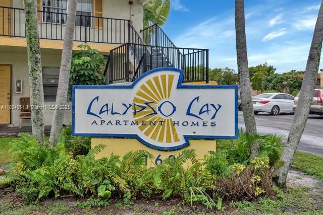 Active With Contract: $115,000 (2 beds, 1 baths, 880 Square Feet)