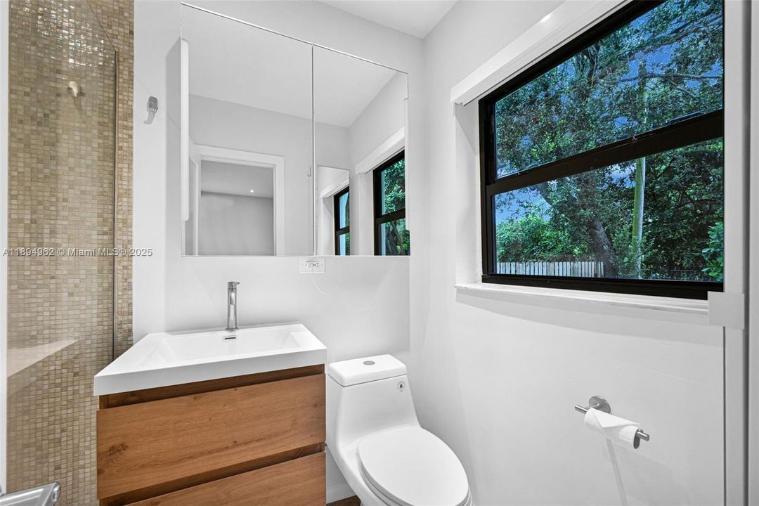 Active With Contract: $1,195,000 (3 beds, 2 baths, 1935 Square Feet)