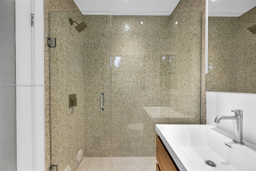 Active With Contract: $1,195,000 (3 beds, 2 baths, 1935 Square Feet)