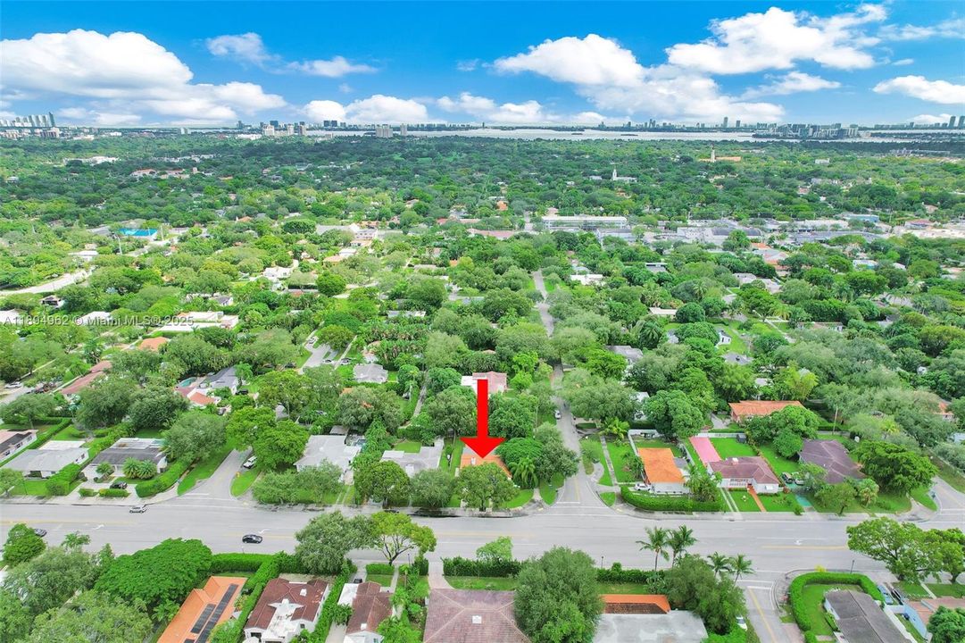 Active With Contract: $1,195,000 (3 beds, 2 baths, 1935 Square Feet)