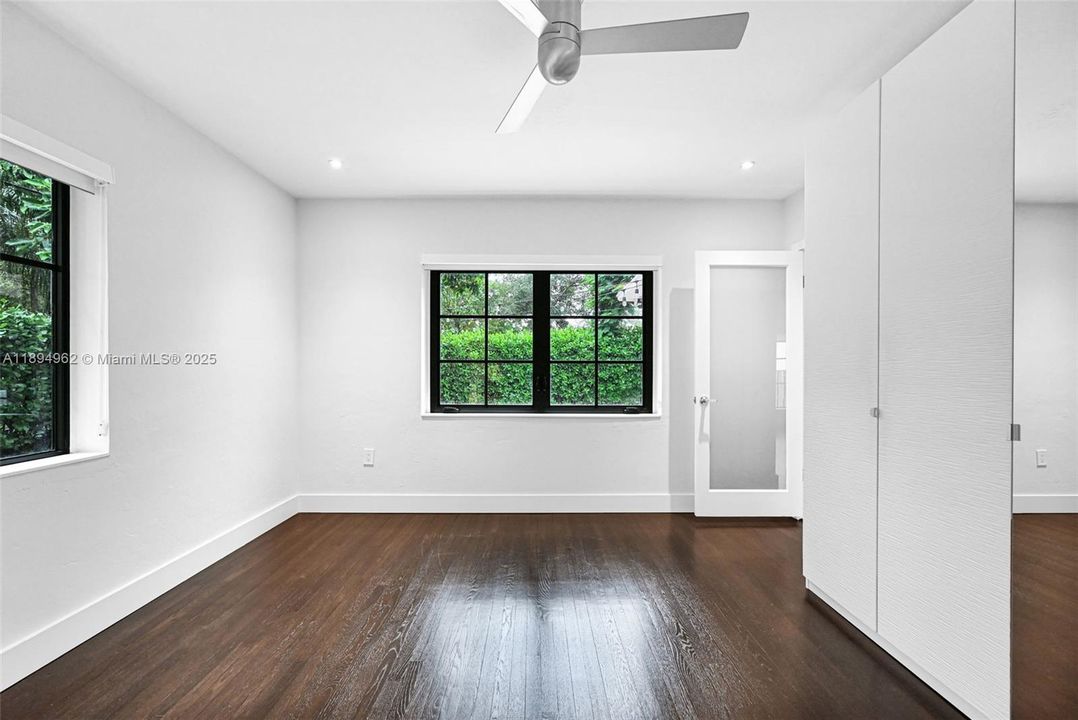 Active With Contract: $1,195,000 (3 beds, 2 baths, 1935 Square Feet)