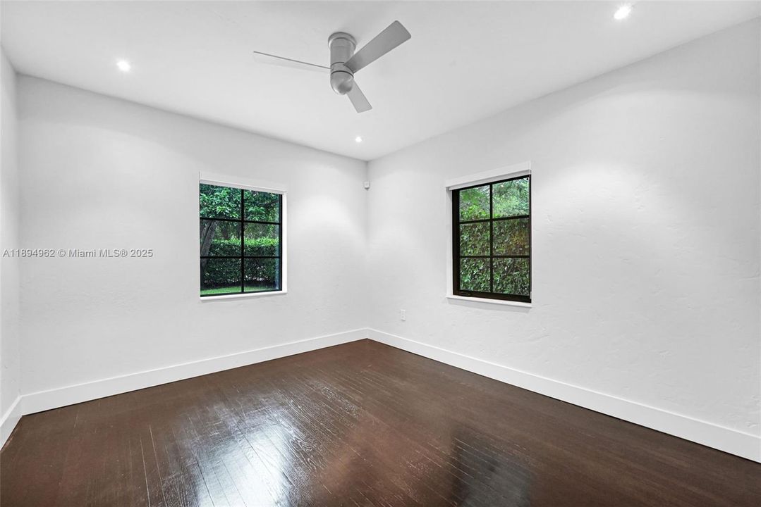 Active With Contract: $1,195,000 (3 beds, 2 baths, 1935 Square Feet)